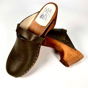Maguba of Sweden Berkeley Olive Leather Clogs Size 37 US 7